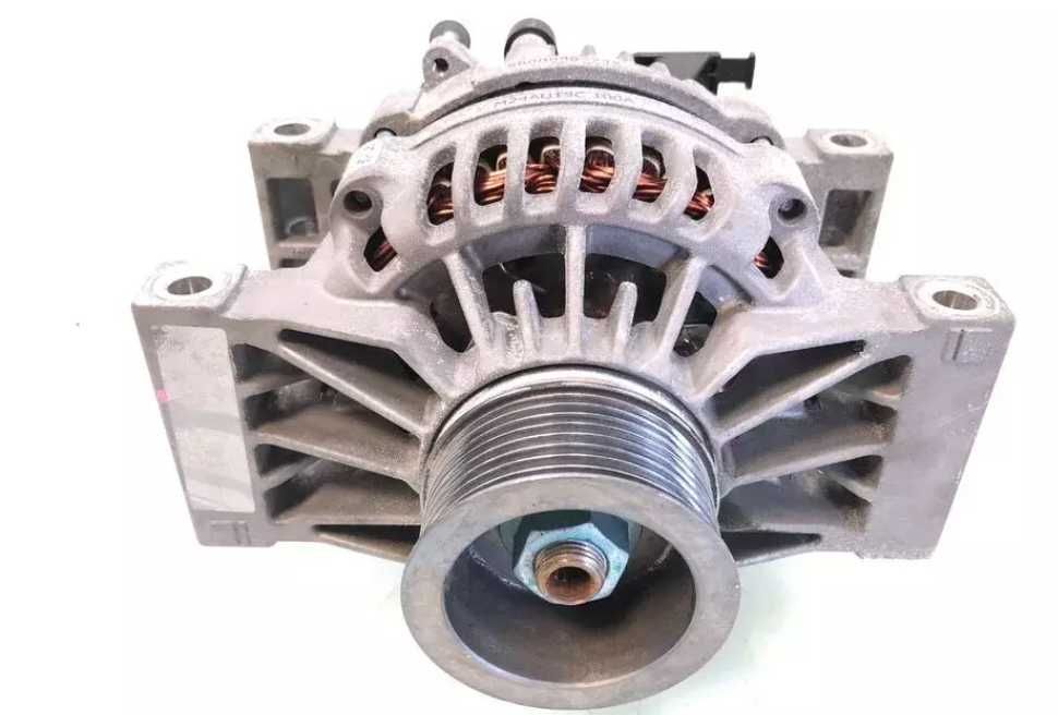 Alternator A 014 154 67 02 -Piese de schimb camion MERCEDES