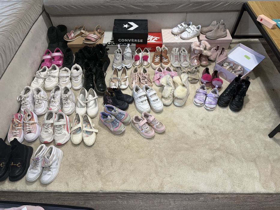 Маркови детски обичувки-Nike, Adidas, Sckechers, Liu Jo, Michael Kors, Zara, Puma, Pepe Jeans, UGG, Crocs и др.