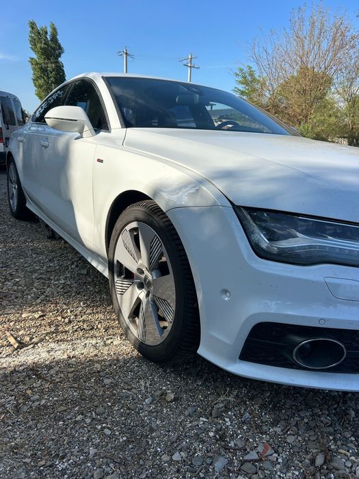Aripă stânga față Audi A7 2013