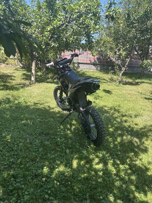 Vand cross 140cc il am de o luna dar nu il prea folosesc