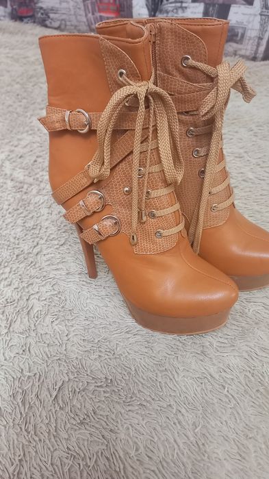 Замшевые туфли  сатылады