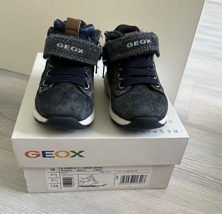 Бебешки Обувки Geox размер 20
