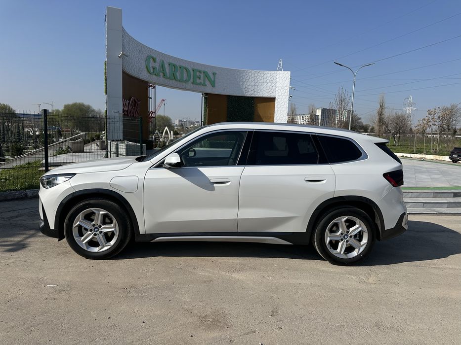 BMW iX1 25L | 2025 Srochna