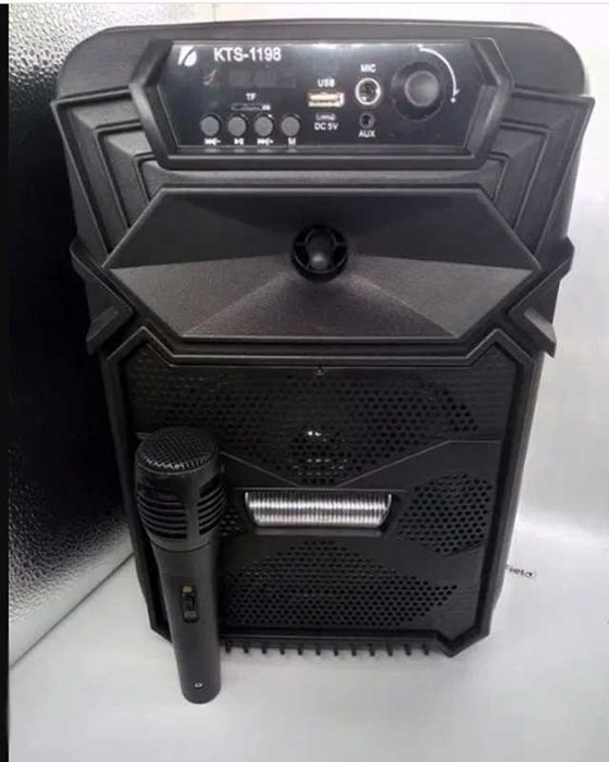 Bluetooth колона KTS-1198 и карта памет 8 инча 400W LED светлини FM