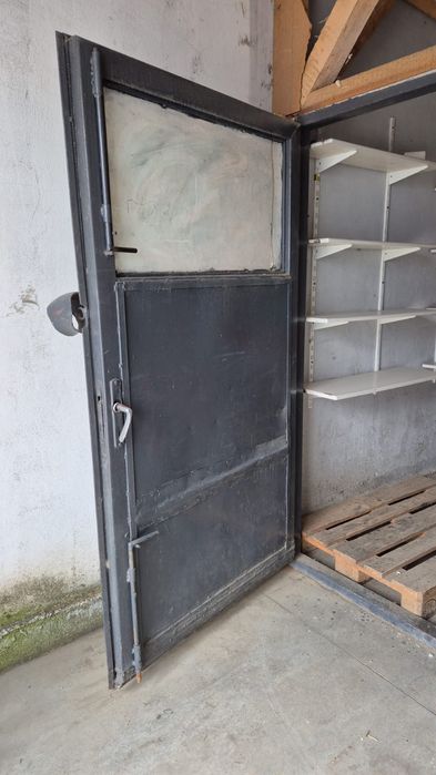 Ușa metalica solida, gol usa 1200 x 2090H mm.