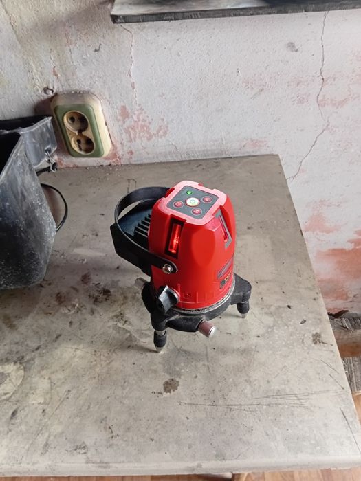 Продам лазер уровень