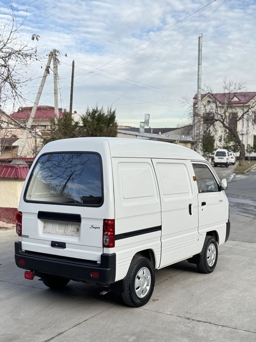 Damas van 2017 yil gazlari bilan