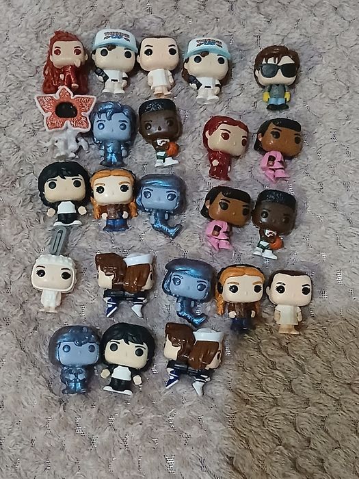 Kinder joy x Stranger things funko pop