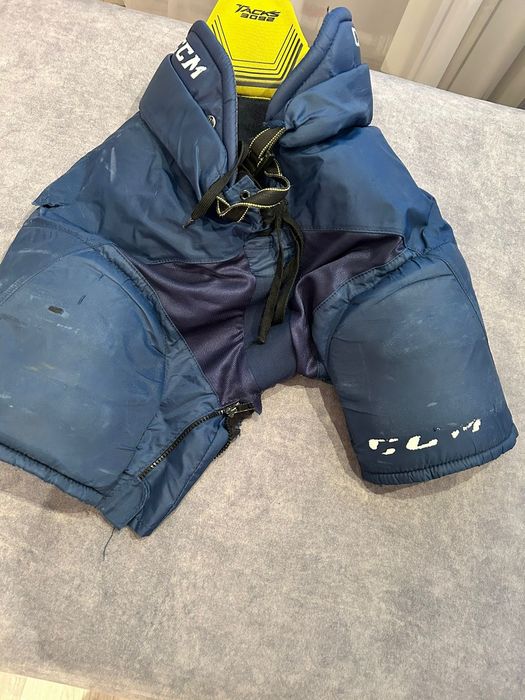 Продам хоккейную форму