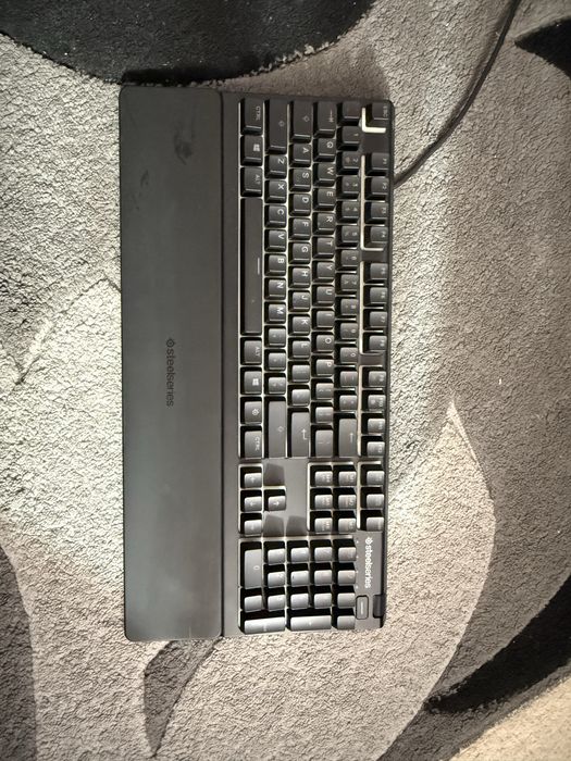 Tastatura steel series apex 3