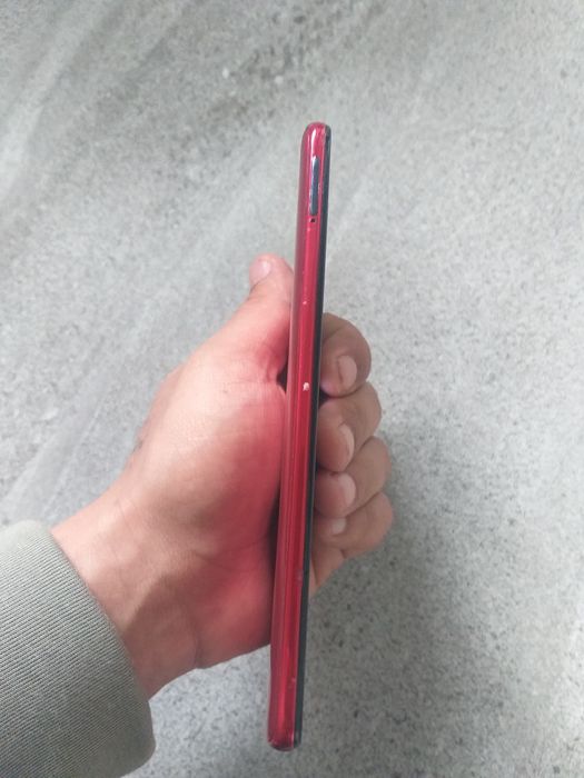 Samsung a51 telefon sotladi