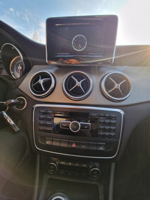 Mercedes CLA 180 1.6 Benzină | Euro 6 | Înmatriculat | + 2 seturi roți (AMG 18")