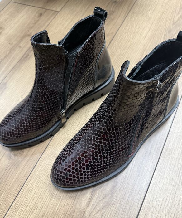 Дамски боти естествена кожа