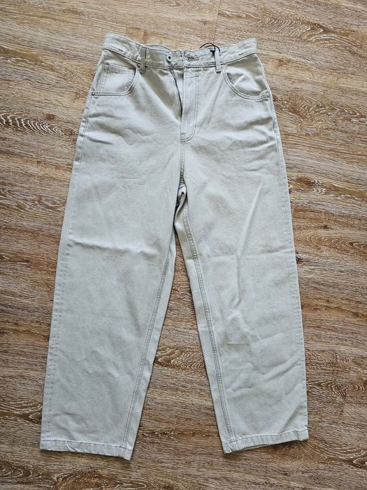 Blugi Bershka noi