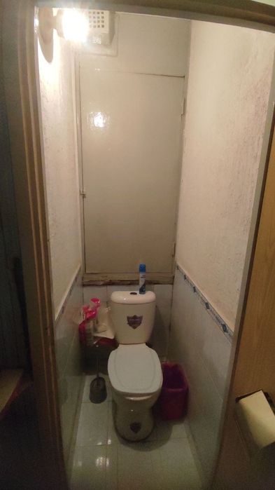 Продается 3/3/4 квартира,без ремонта,ориентир спорткомплекс Умид.