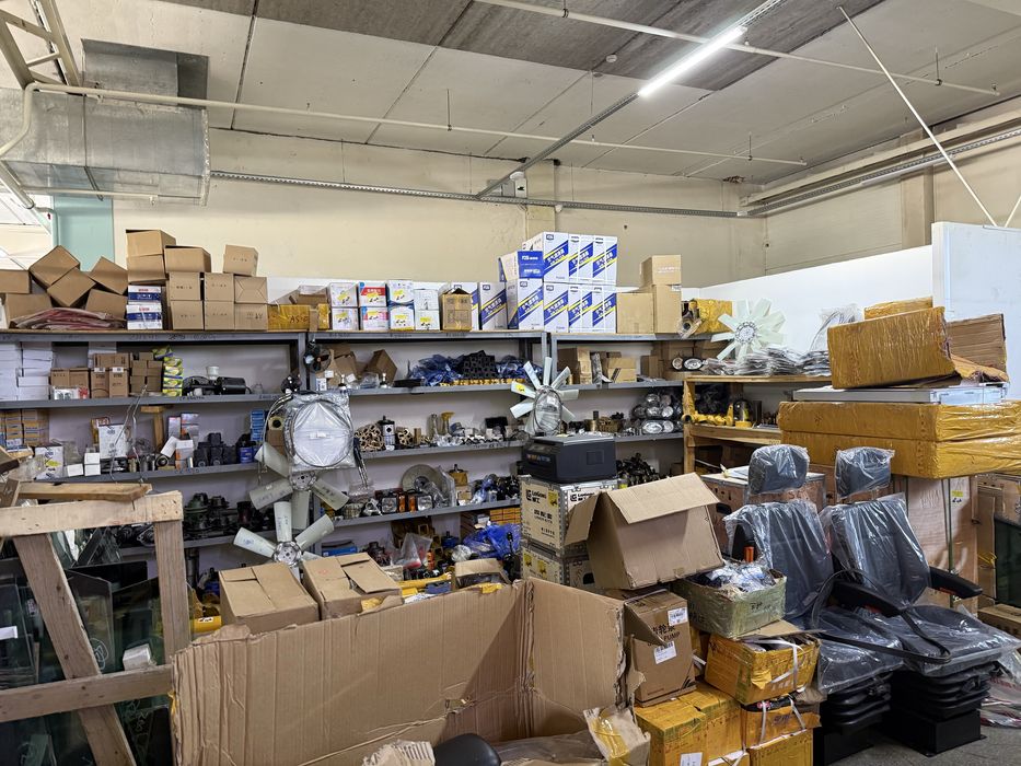 Запчасти на грейдер