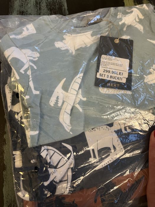 Set 3 Pijamale NEXT noi cu etichete pentru 18-24 luni