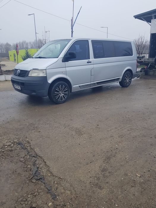 Volkswagen t5 2.5 diesel 9 locuri am si platforma de vanzare 3750 euro
