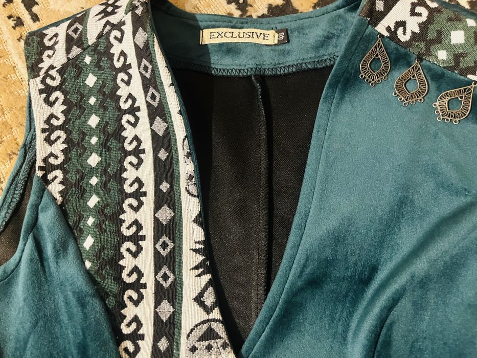 Желетка с ою 48размер