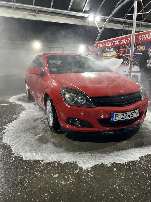 OPEL ASTRA H GTC 1.6 benzina