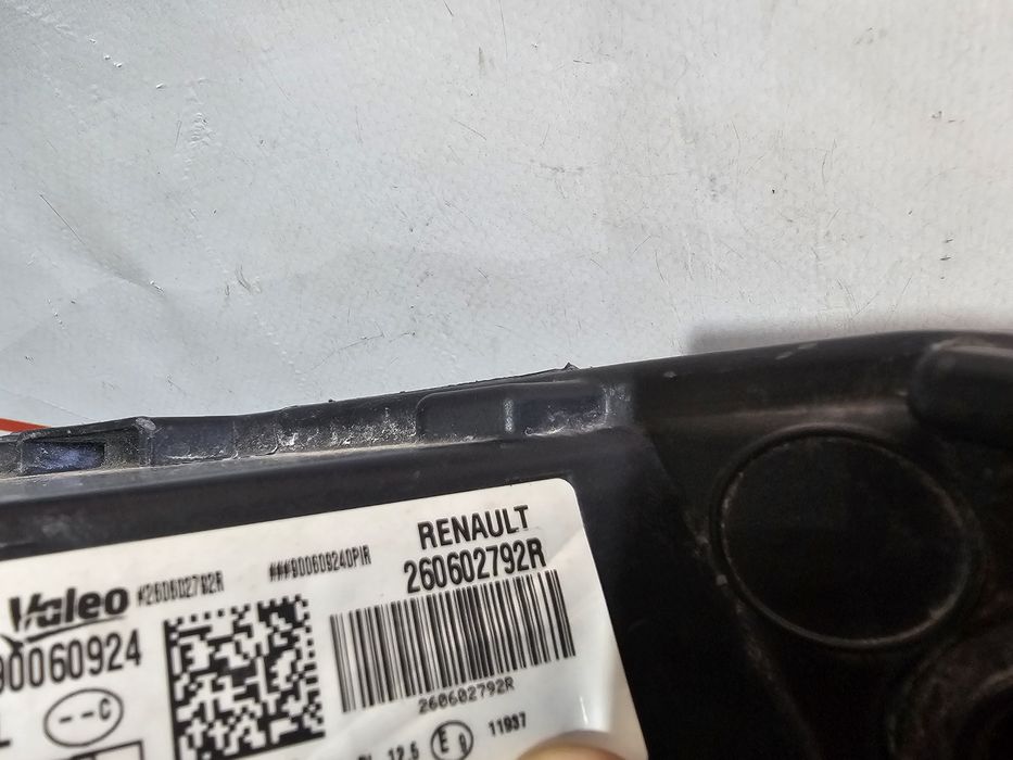 Far stanga halogen led Renault Megane 4 2016 cod 260602792R