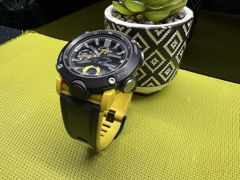 Casio G-Shock yellow&black
