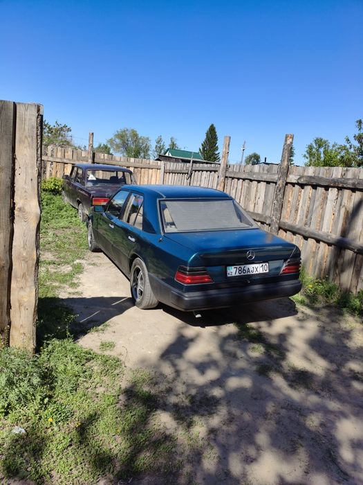 Продам Мерседес Бенц Е 230