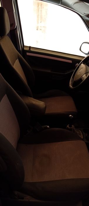Vând Opel Meriva