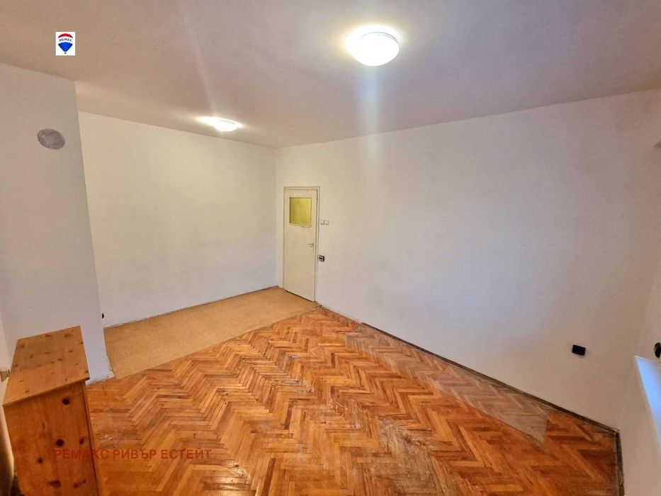 Двустаен апартамент за продажба кв. Здравец