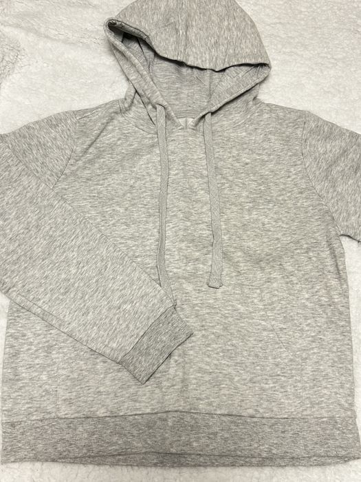 продавам различни суичъри