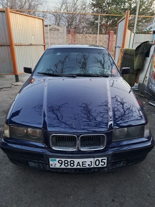 Продам срочно БМВ3