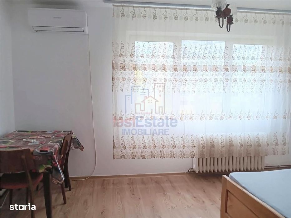 zona Colegiul Racovita Apartament 2 camere Podu Ros