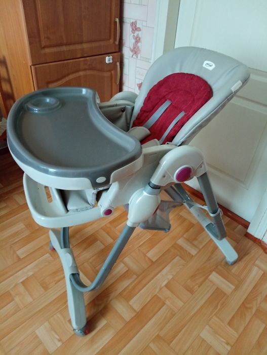 Детский стульчик для кормления