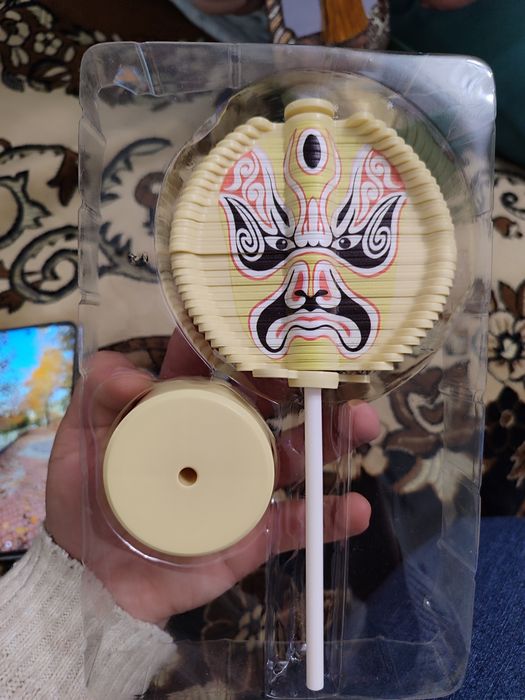 Игрушка-леденец...