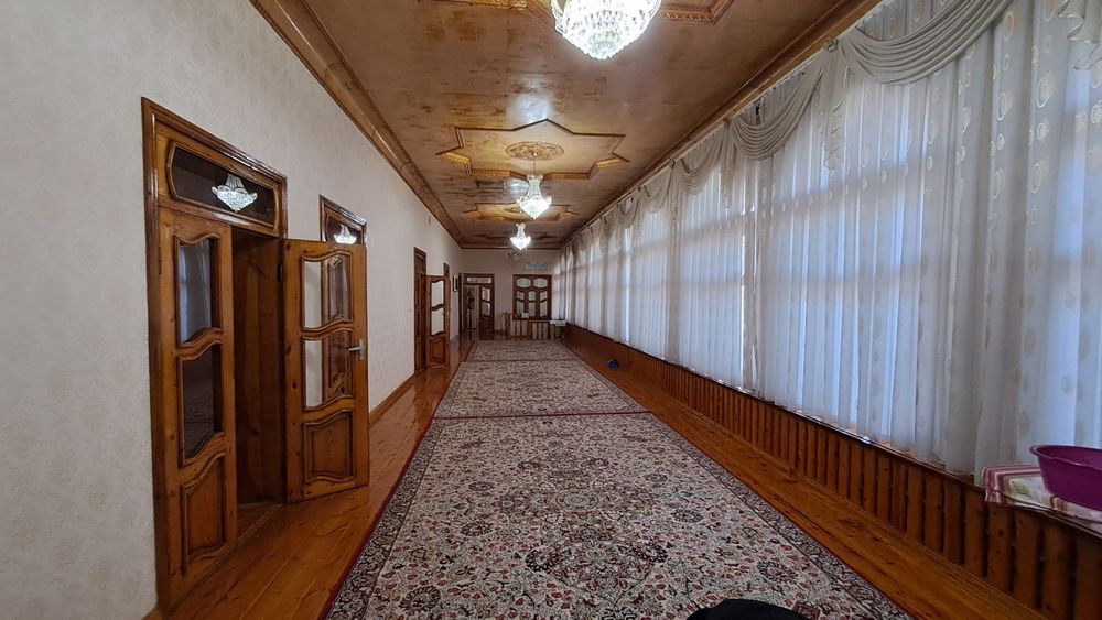 Салар! Про-ся возле речки 23-соток дом 12-комнат