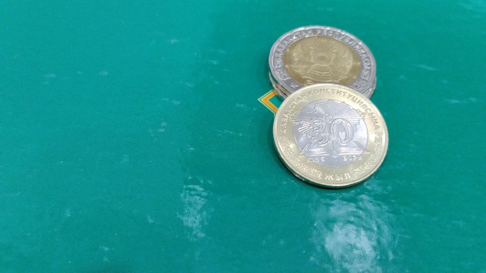 Монета 100 тенге Юбилейная