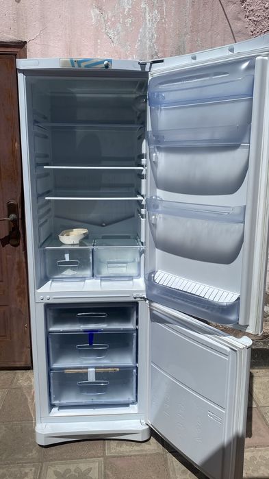 холодильник продаю