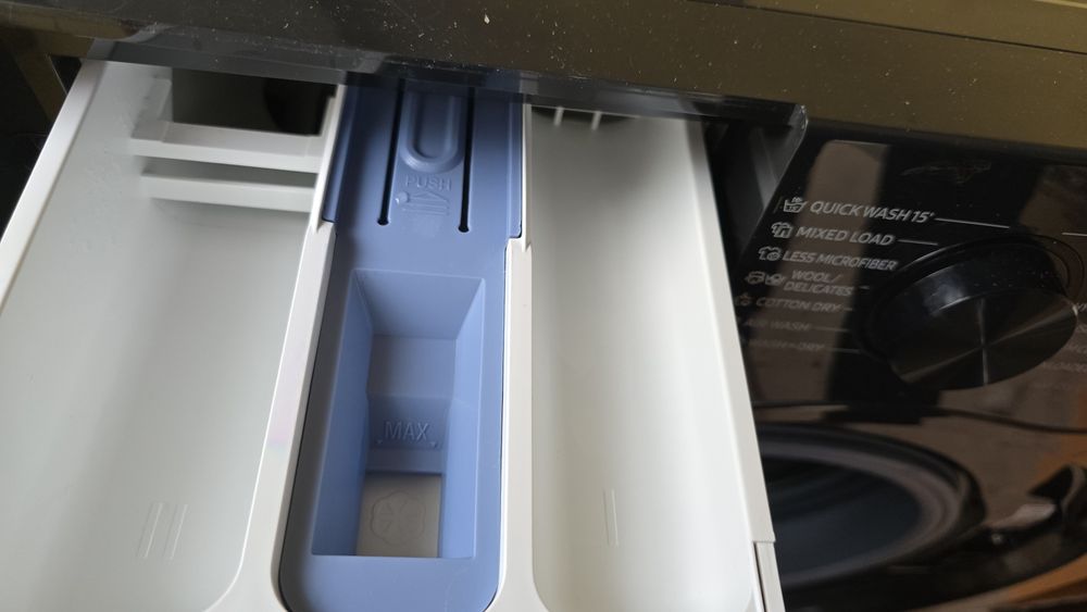 Mașină de spălat cu uscător Samsung WD90DG5B15BBLE, 9/6kg - CA NOUĂ