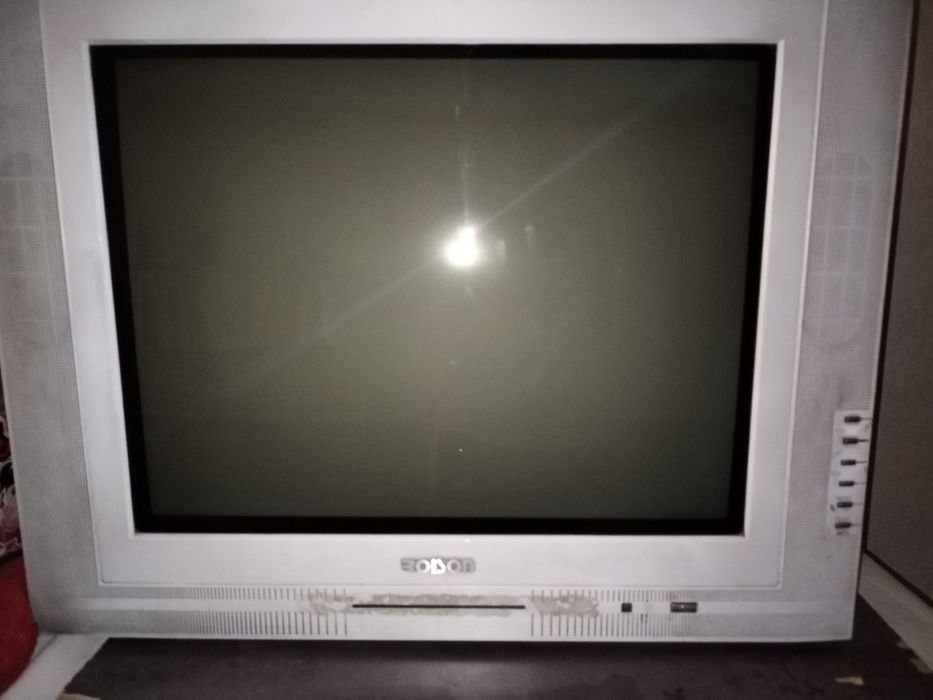 Телевизор roison + тюнер