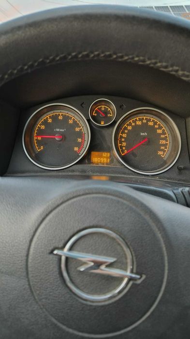 Opel Astra H 2006 | 1.6 Benzina | 181.000 km | Stare foarte buna