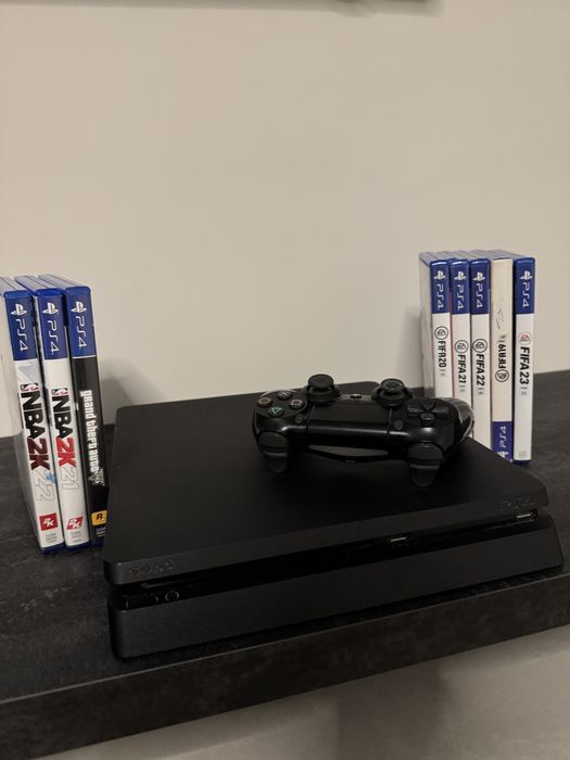 Ps4 slim 500GB+ 8 jocuri