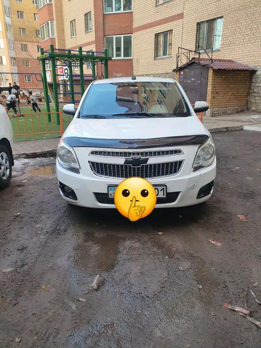 Шефролет Кобальт