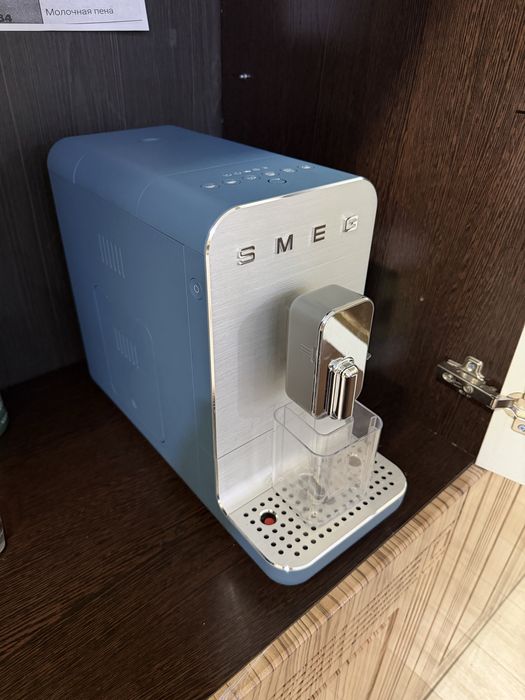 Smeg кофемашина, новая