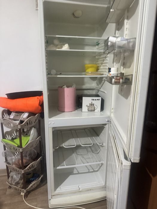 Холодильник продается не в рабочем состояние