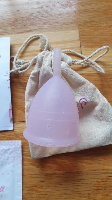 Cupa Menstruala Iriscup marimea  L Roz