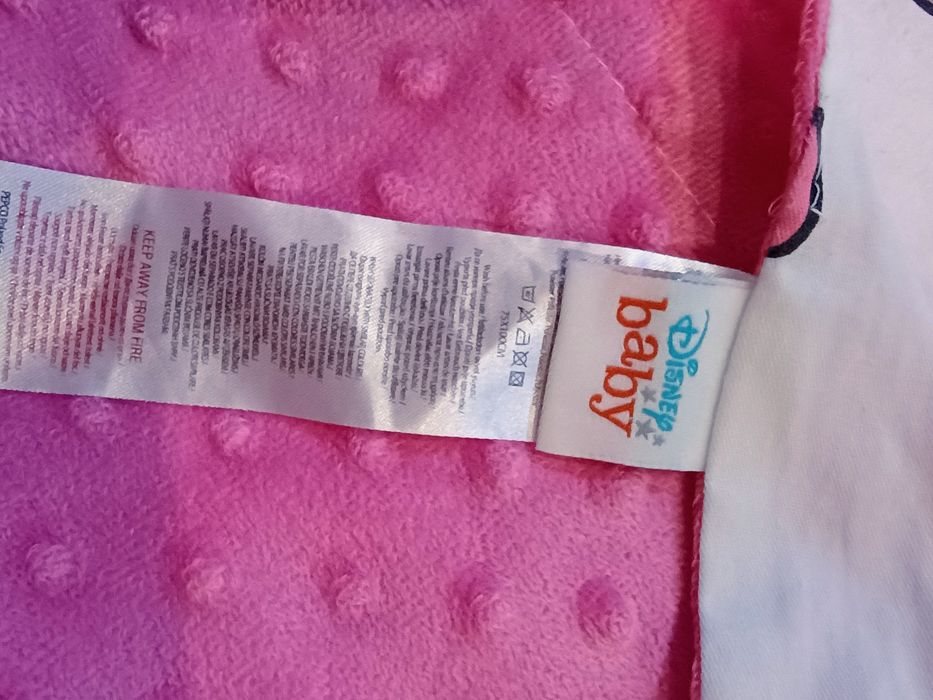 Бебешки  одеалца/пелени, дрешки и обувчици