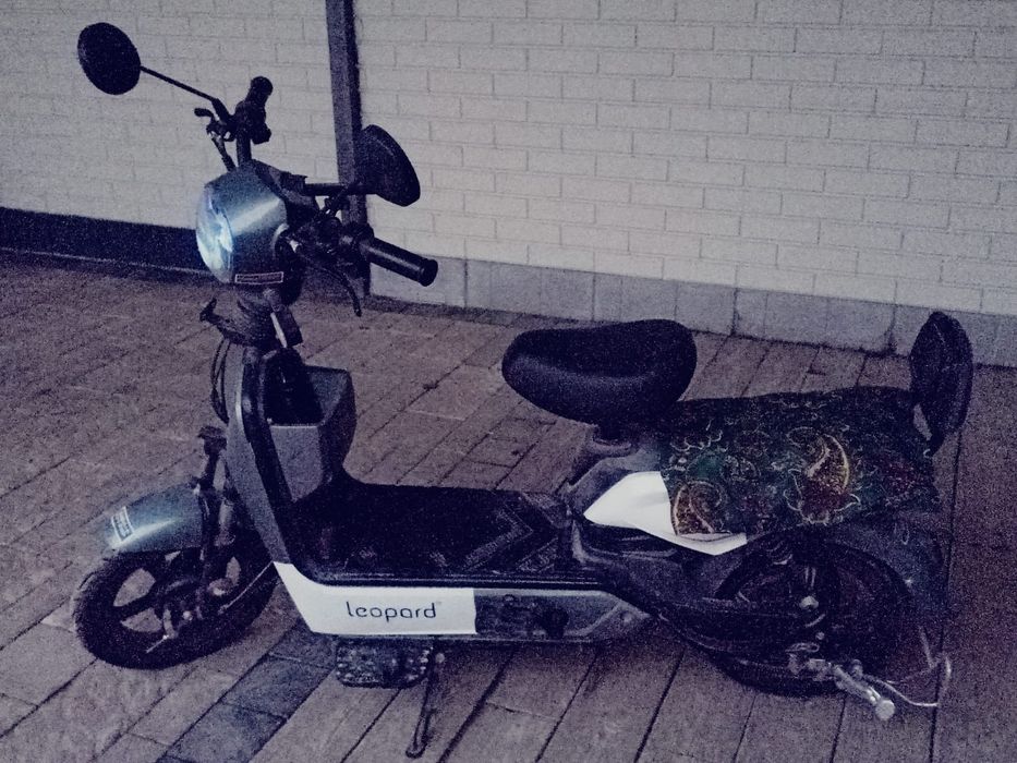 Электро скутер леопард новый