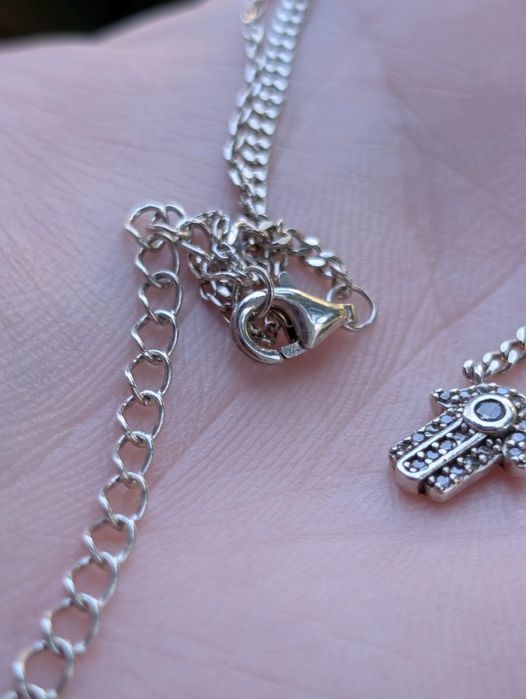 Vechi colier lant din argint de 925, cu o mana Hamsa, mana Fatimei si un ochi protector
