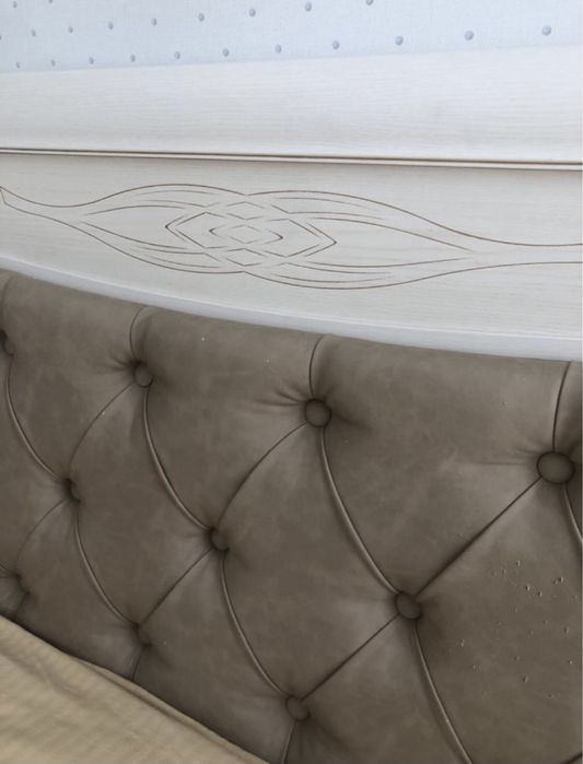 Спальный деревянный гарнитур ПОЛНОСТЬЮ+матрац