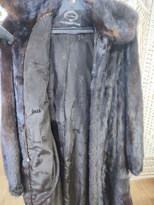Продам шубу норковую.